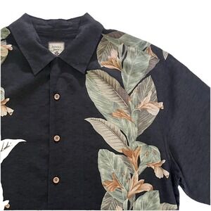 Jamaica Jaxx Men's Shirt M Black Green Tropical Floral Silk Hawaiian Button Down